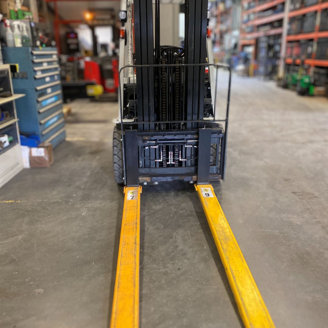 Chariot élévateur Unicarriers 6000lbs - PF60 (4)