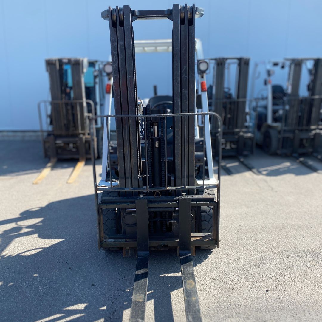 Chariot élévateur Unicarriers 5000lbs - PF50 (4)