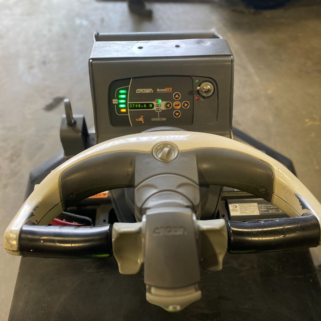 Crown tractor trolley 10000lbs - TR4500 (4)