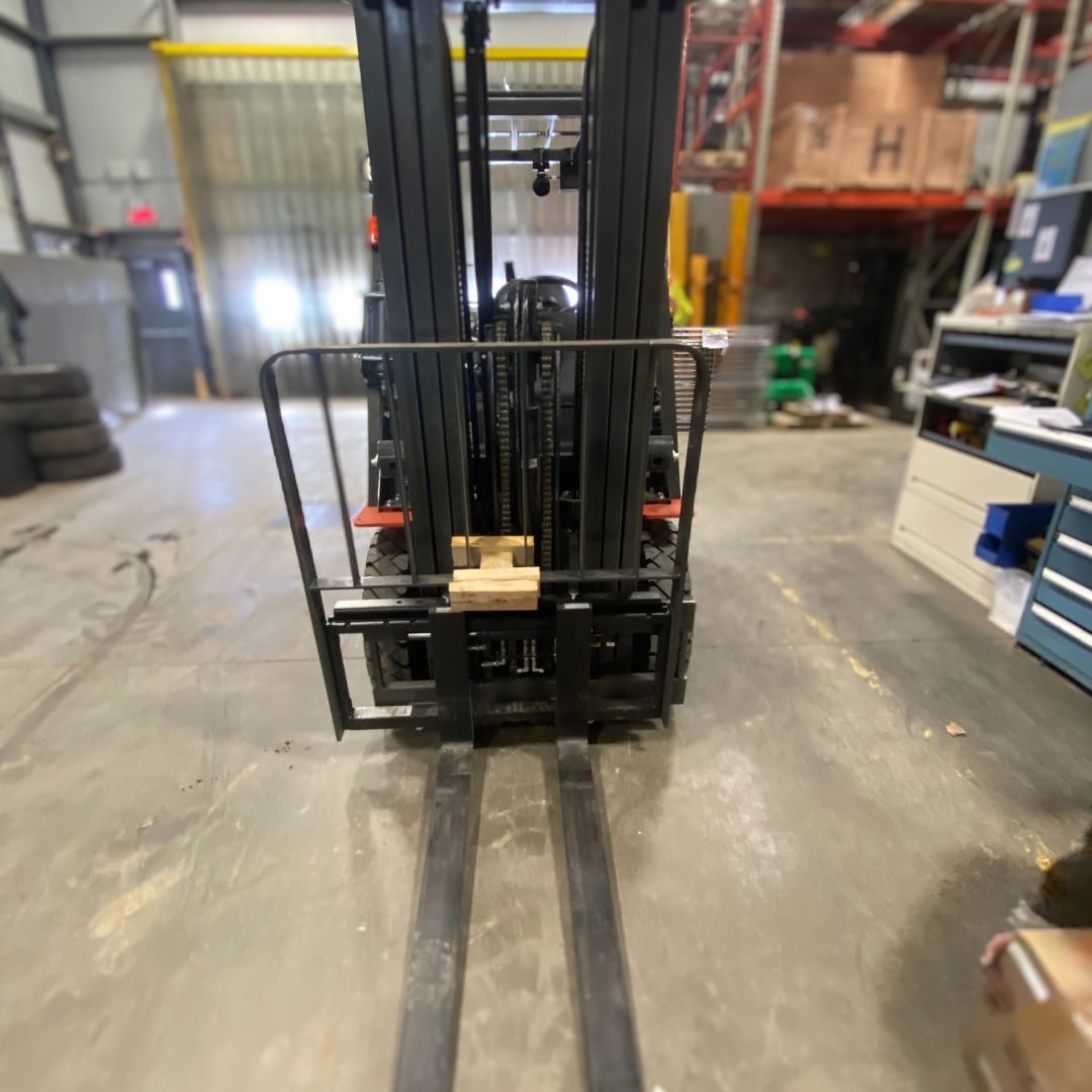Chariot élévateur Unicarriers 5000lbs - PF50 (4)
