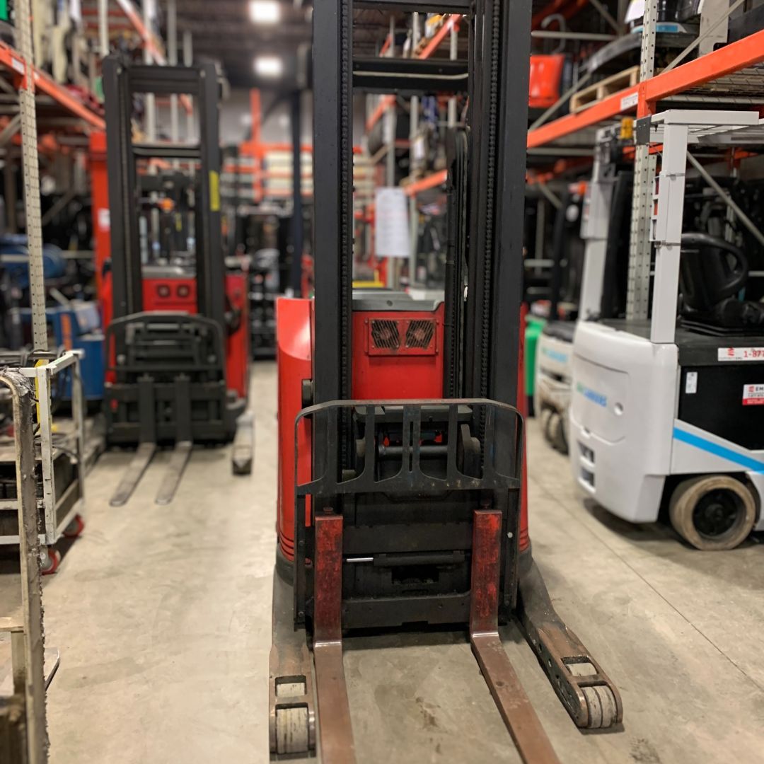 Single Pantograph Narrow Aisle Forklift - 4500 lb - R45TT