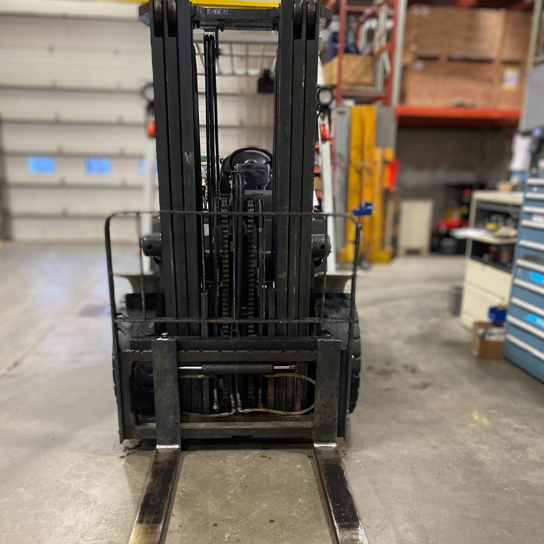Chariot élévateur Unicarriers 9000lbs - PF90YLP (4)