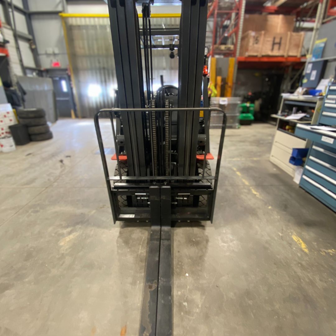Chariot élévateur Unicarriers 5000lbs - PF50 (4)