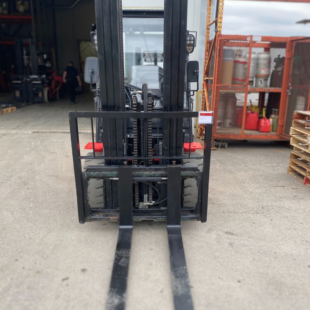 Chariot élévateur Hangcha 7000lbs - CPYD35 (4)