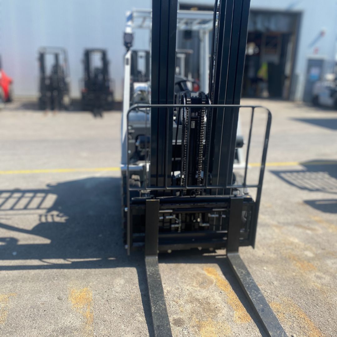 Chariot élévateur Unicarriers 5000lbs - PF50 (4)