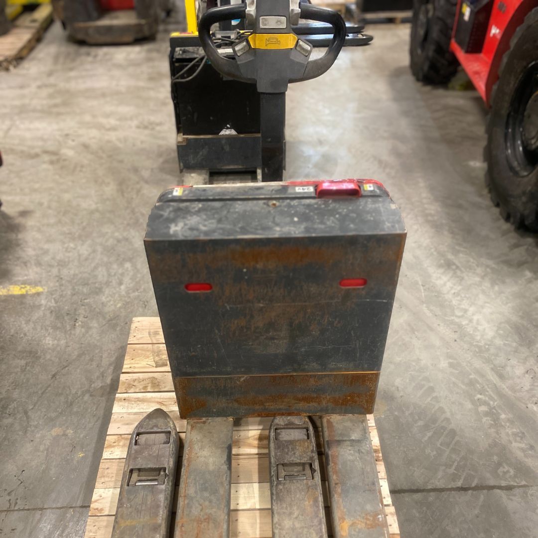 Transpalette à opérateur accompagnant - 4500 lb - WLX45S