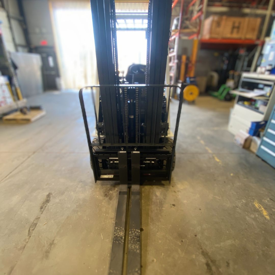 Chariot élévateur Unicarriers 5000lbs - AF50 (4)