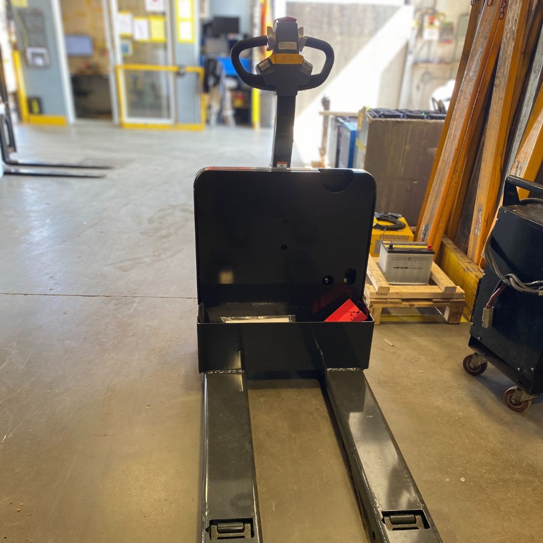 Unicarriers pallet truck - 4500 lb - WLX45S