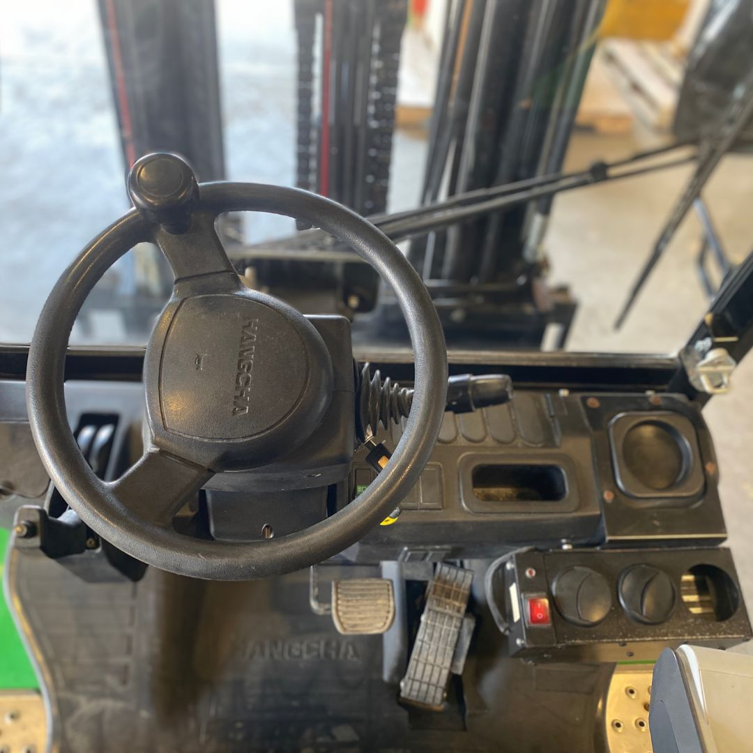 Chariot élévateur Hangcha 7000lbs - CPD35 (4)