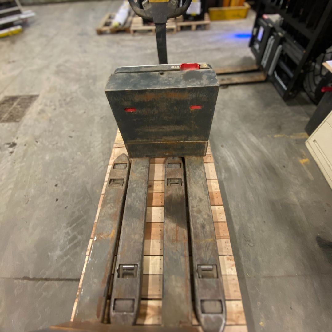 Transpalette à opérateur accompagnant - 4500 lb - WLX45S