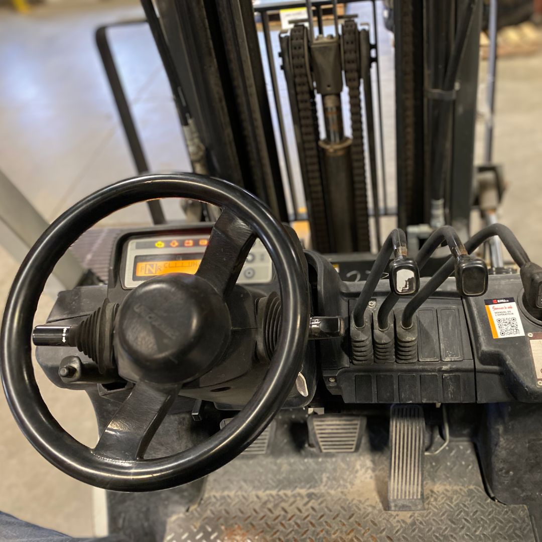 Chariot élévateur Unicarriers 5000lbs - PF50 (4)