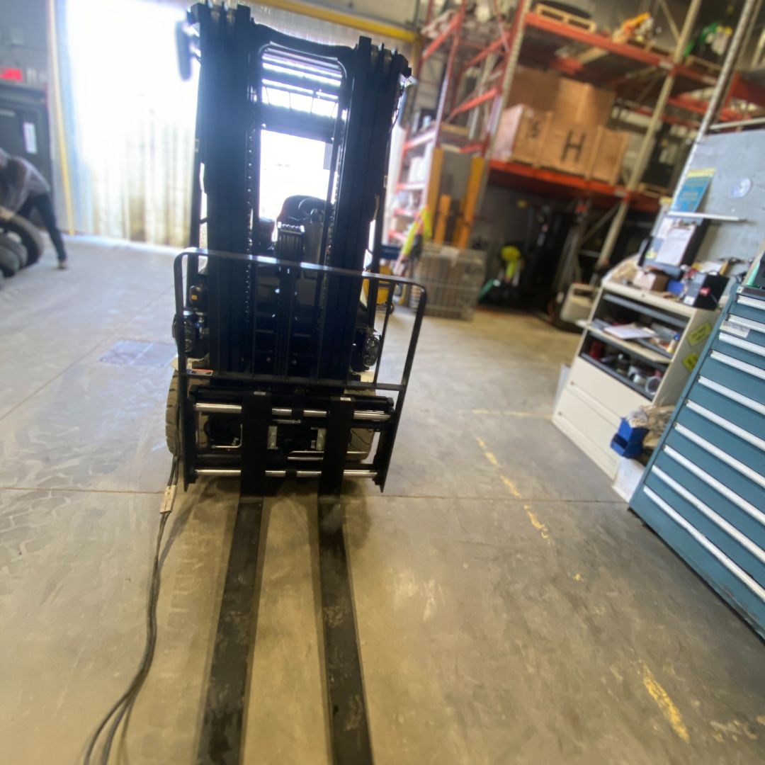 Chariot élévateur Unicarriers 6000lbs - MX2-30L (4)