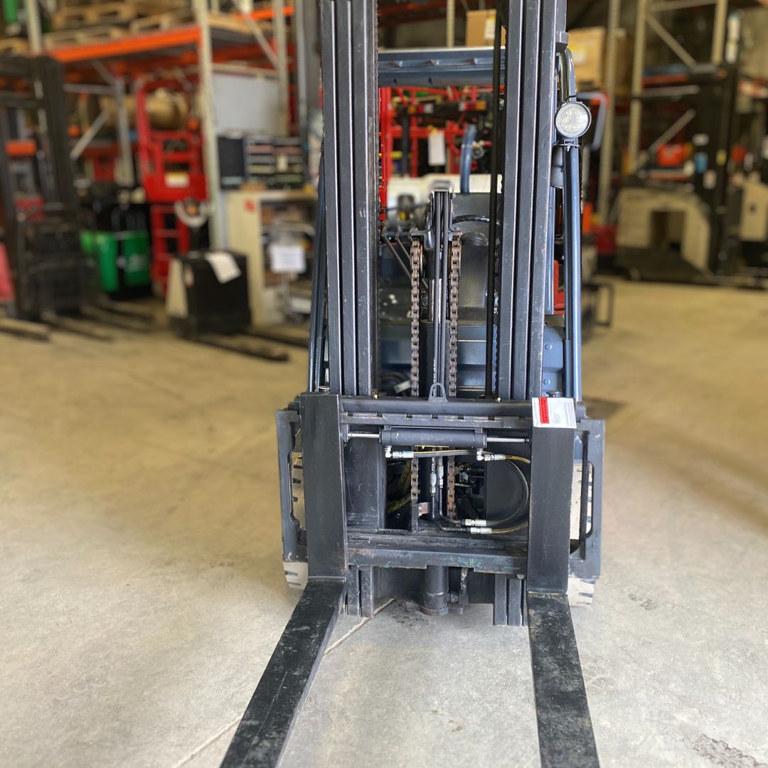 Chariot élévateur Toyota 6000lbs - 8FGCU30 (4)