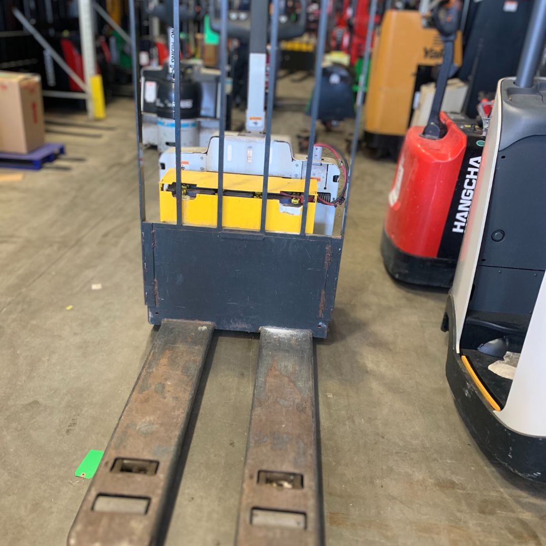 Unicarriers 6000lbs pallet truck - WPX60B (4)