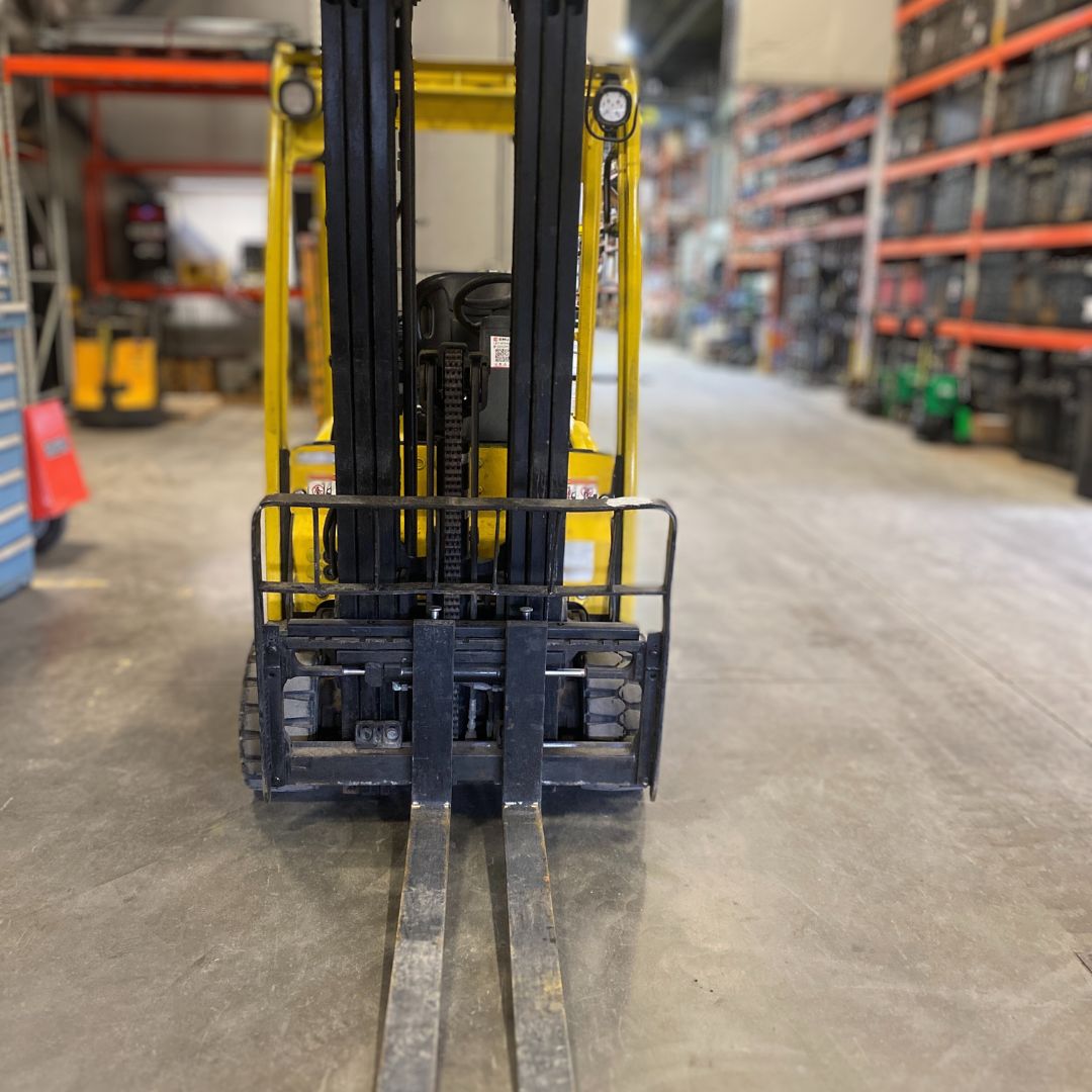 Chariot élévateur Hyster 4000lbs - J40XN (4)