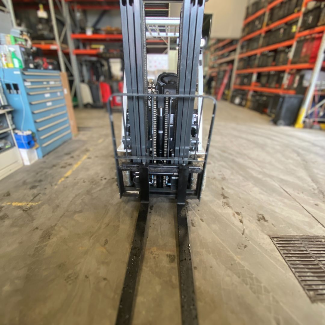 Chariot élévateur Unicarriers 5000lbs - AF50 (4)