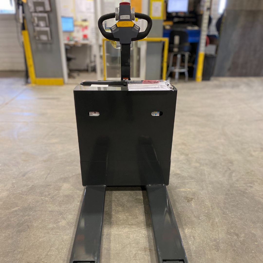 WLX45S 4500 lb Walkie Pallet Truck