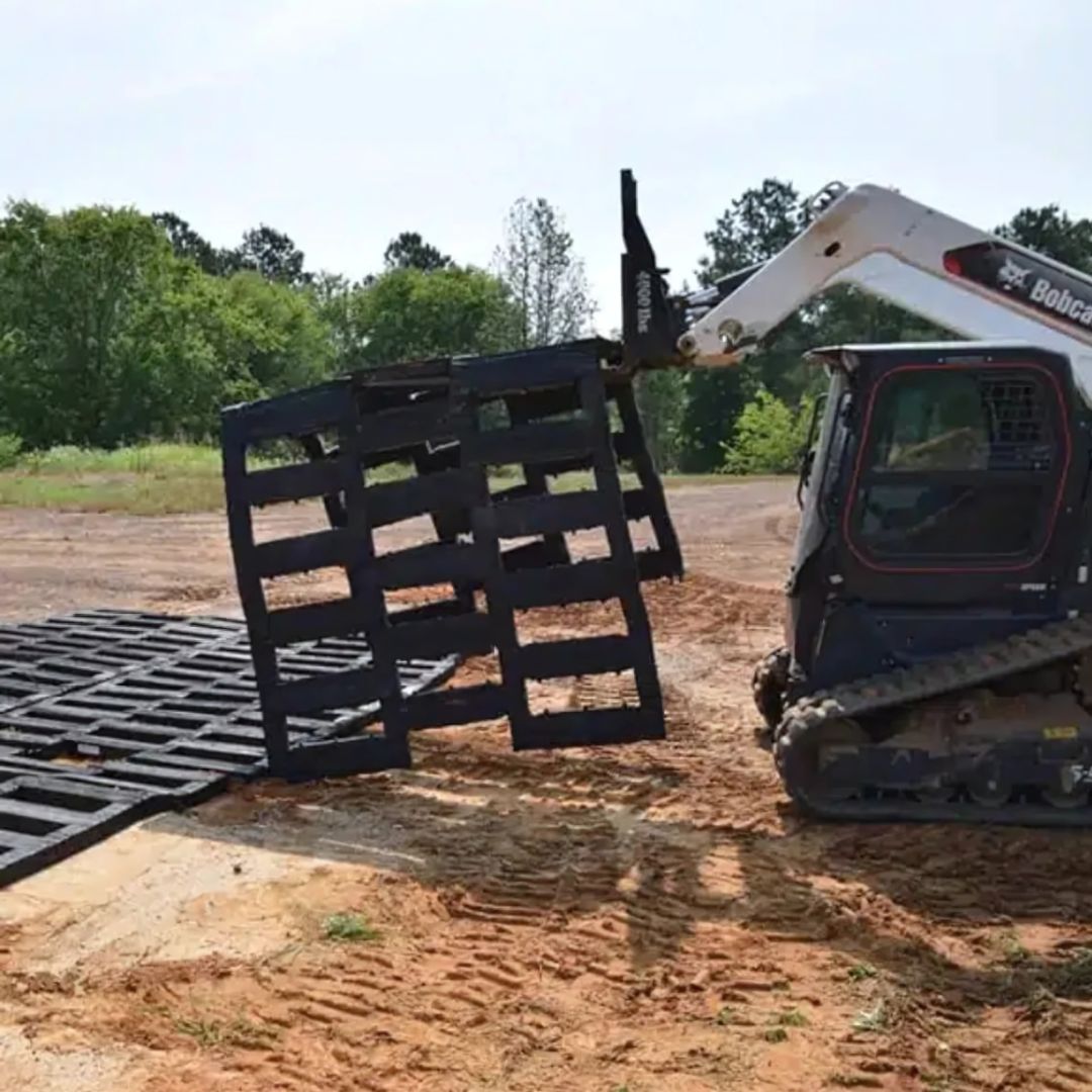 Wheel cleaning plates