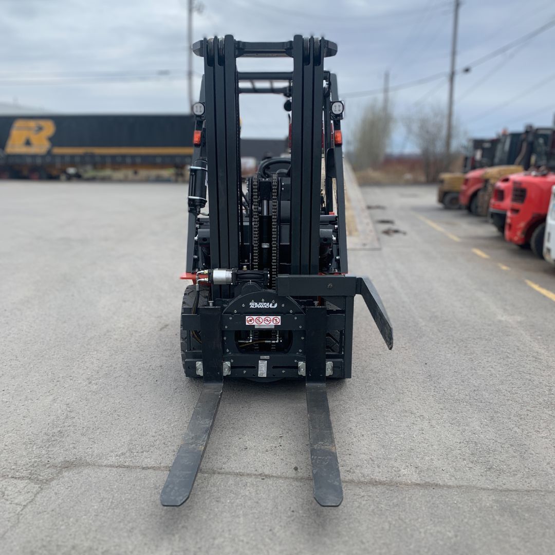Chariot élévateur Unicarriers 5000lbs - PF50 (4)