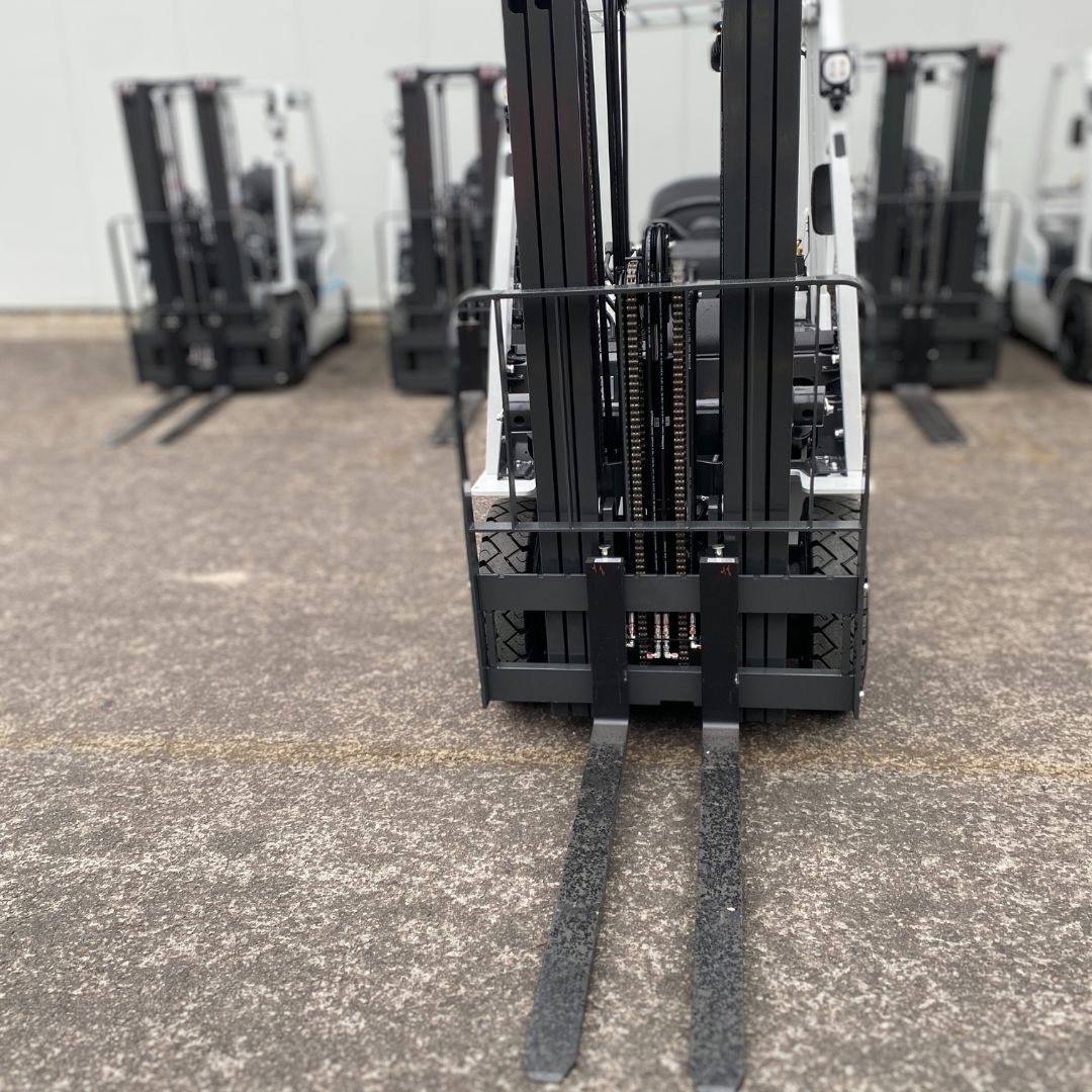 Unicarriers forklift 5000lbs - PF50 (4)