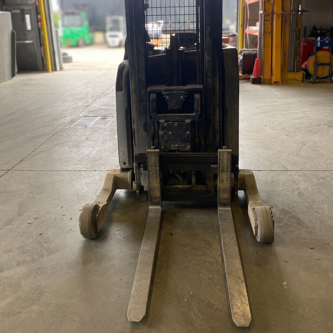 Chariot élévateurs à allée étroite Yale - 4500 lb - NR045