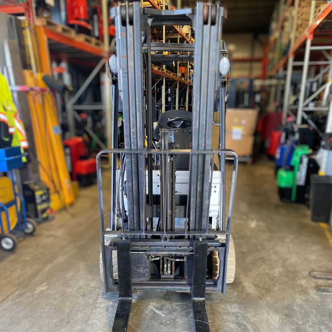 Chariot élévateur Unicarriers 4000lbs - TX40M (4)