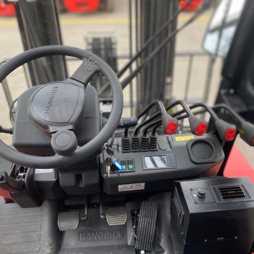 Chariot élévateur Hangcha 7000lbs - CPCD35 (5)