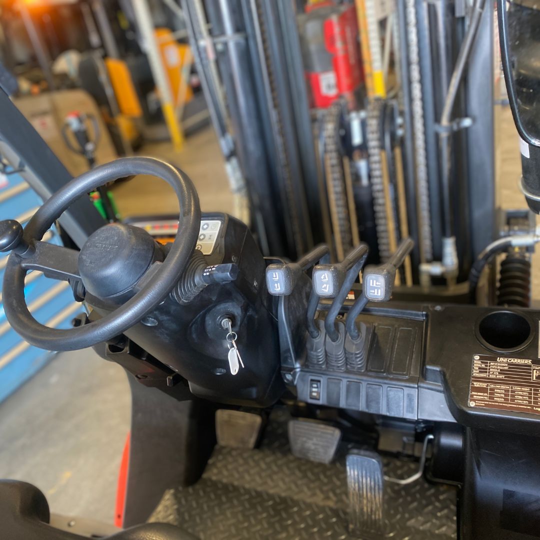 Unicarriers 5000lbs forklift - PF50 (5)