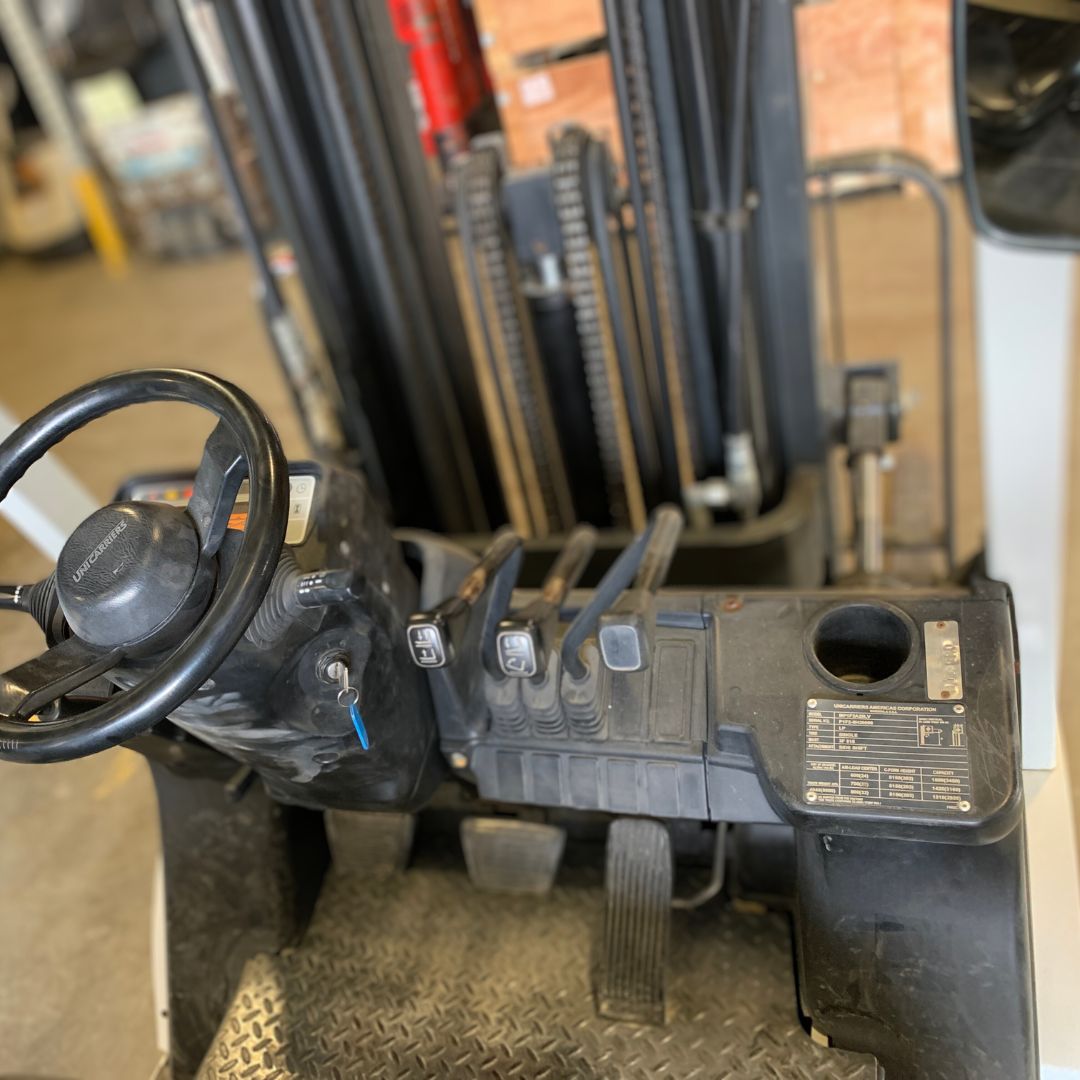 Chariot élévateur Unicarriers 5000lbs - PF50 (5)