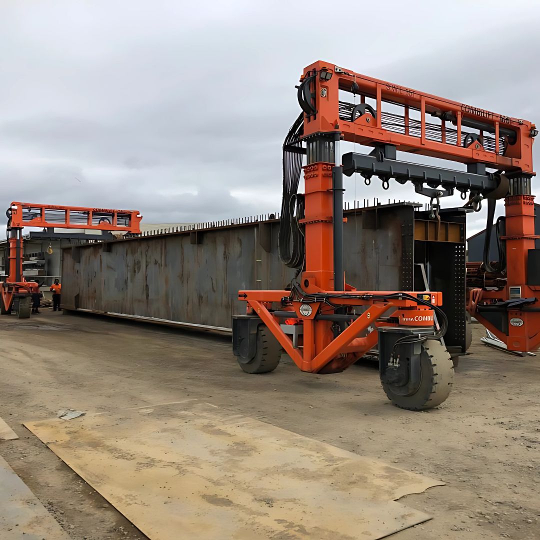 Straddle Carrier - Manufacturing Industry - Combi-SC