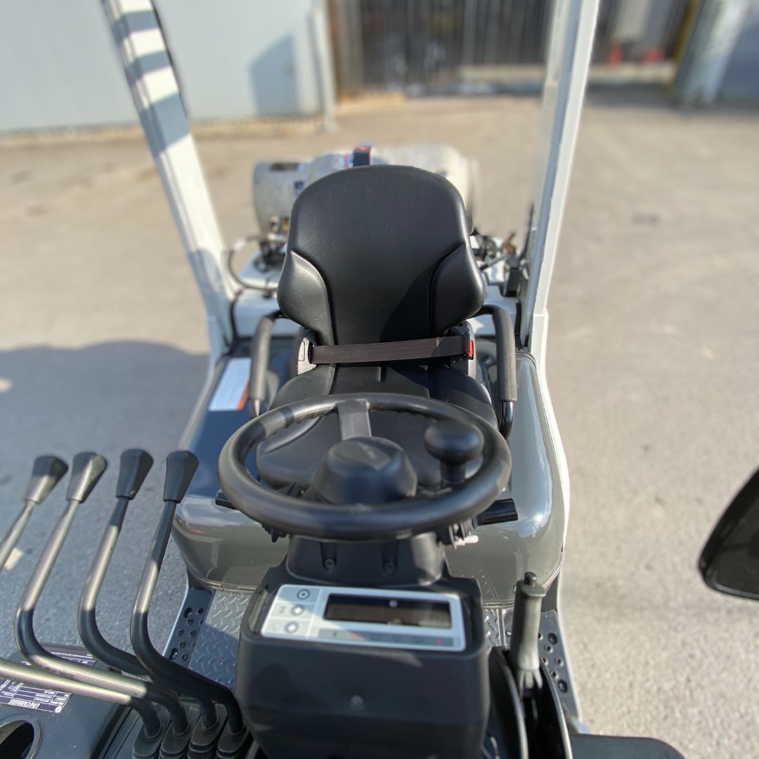 Chariot élévateur Unicarriers 5000lbs - PF50 (5)
