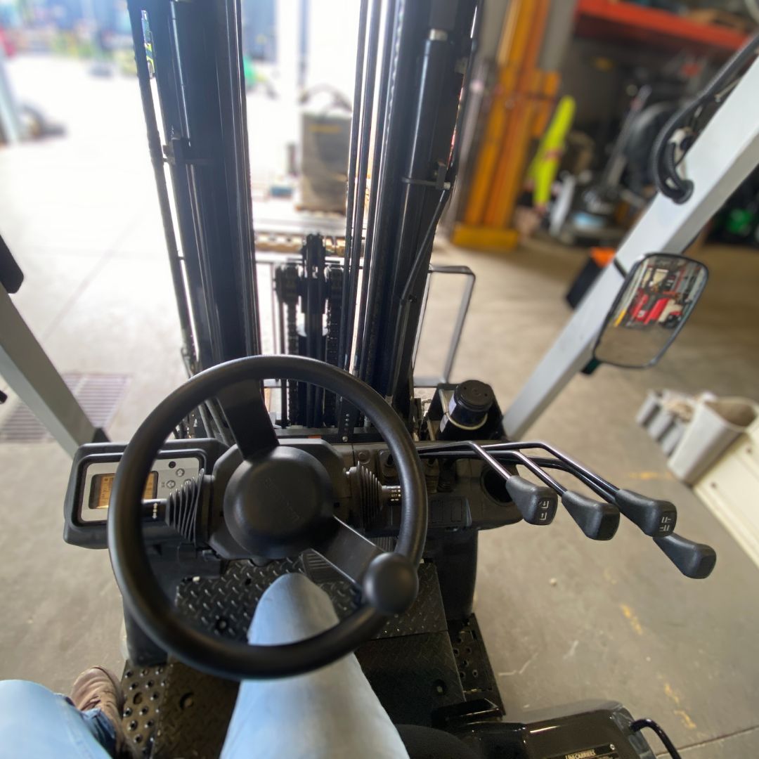 Unicarriers 8000lbs Forklift - BXC80NEE (5)