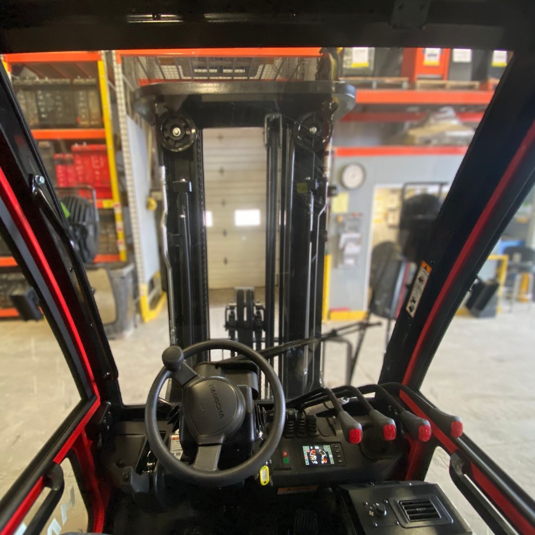 Chariot élévateur à combustion interne avec pneus pneumatiques - 5000 lb - CPYD25