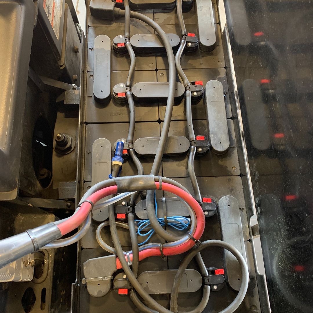 Crown Pallet Truck 6000lbs - PE4000-60 (6)