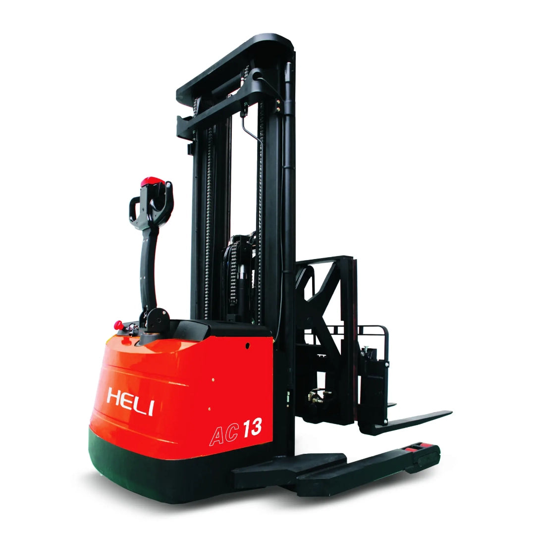 Gerbeur électrique à conducteur accompagnant à ciseau rétractable - 3000 lb.