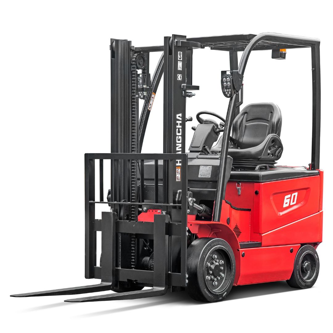 Chariot élévateur à 4 roues pneumatique à bandage caoutchouc  – 3000-6500 lb – Série X.