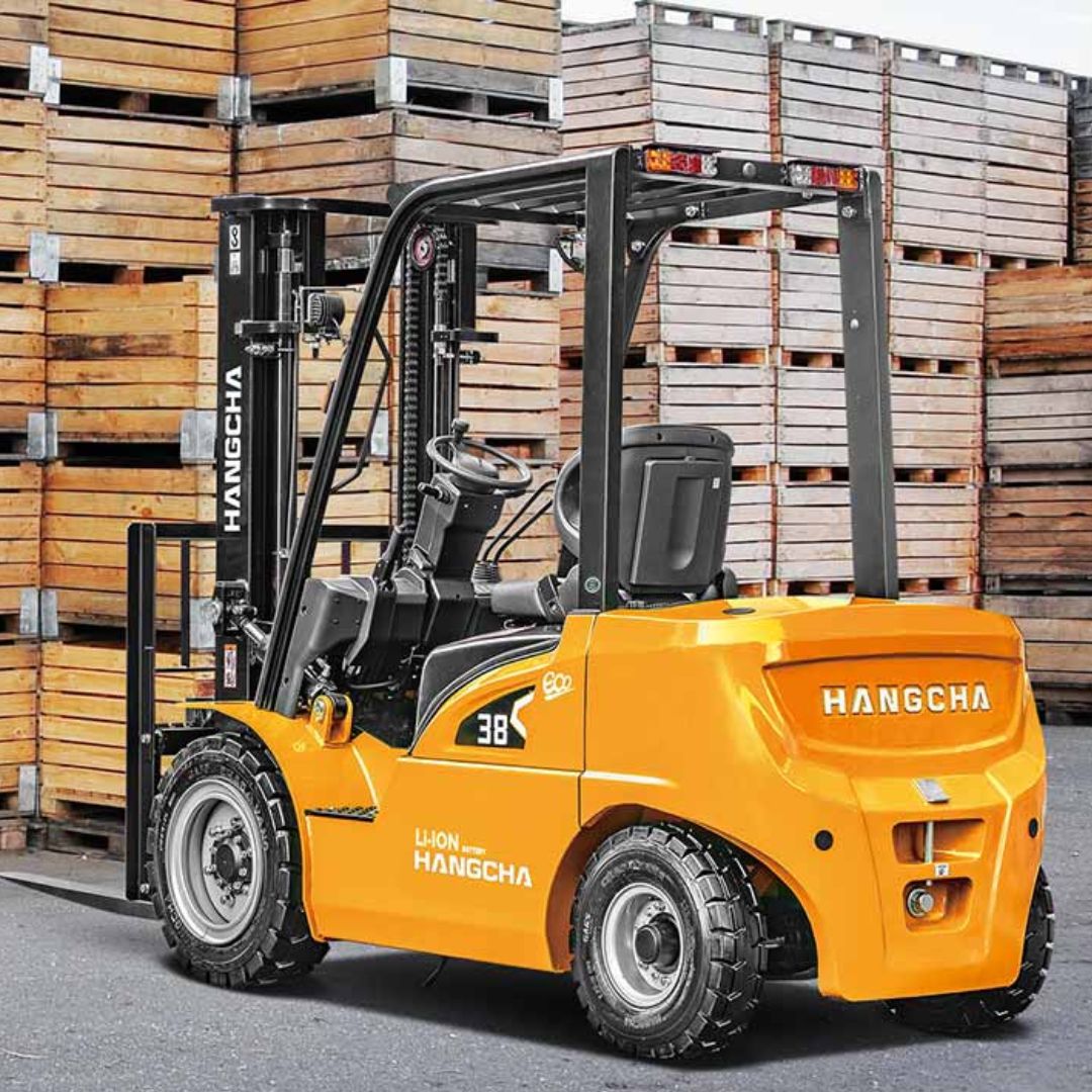 Chariot élévateur électrique à 4 roue au Lithium – 3000-8000 lb – Série XE.