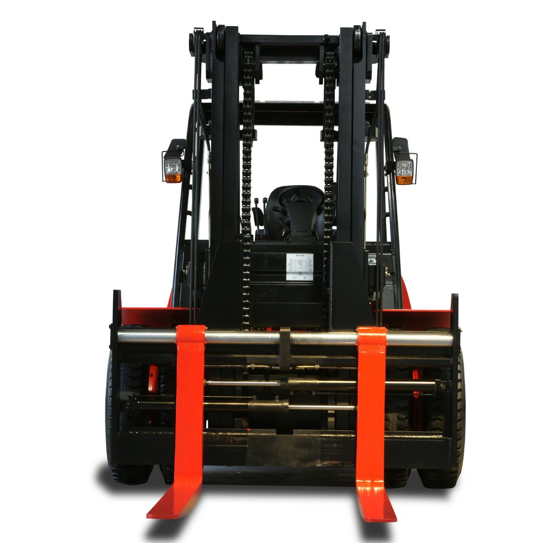 Large Pneumatic Forklift – 17500-22000 lb – XF Series.