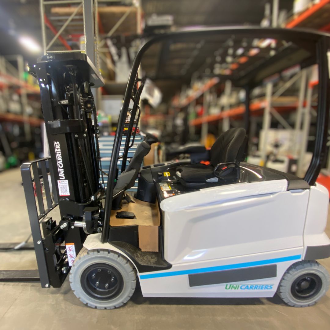 Chariot élévateur Unicarriers 6000lbs - MX2-30L (1)