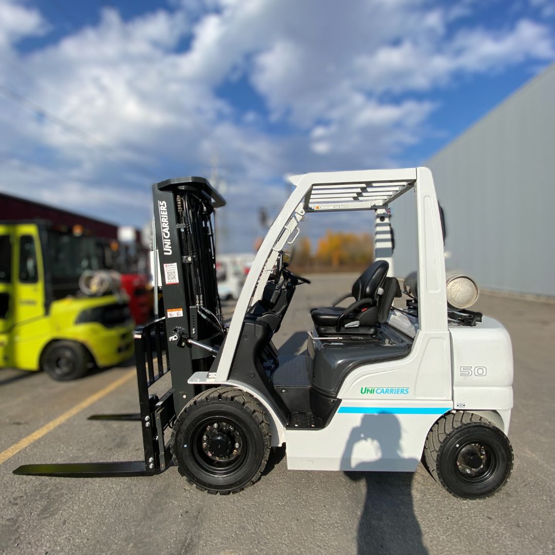 Chariot élévateur Unicarriers 5000lbs - PF50 (1)