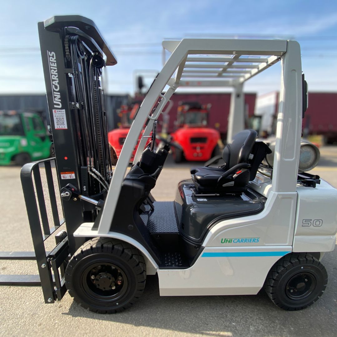 Chariot élévateur Unicarriers 5000lbs - PF50 (1)