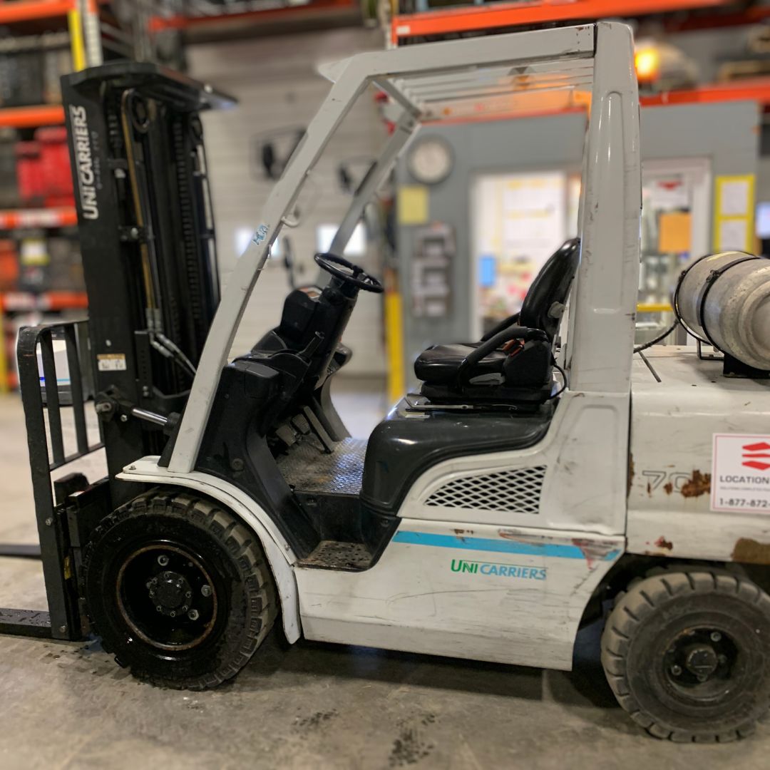 Chariot élévateur à combustion avec pneu pneumatique - 7000 lbs - PF70LP