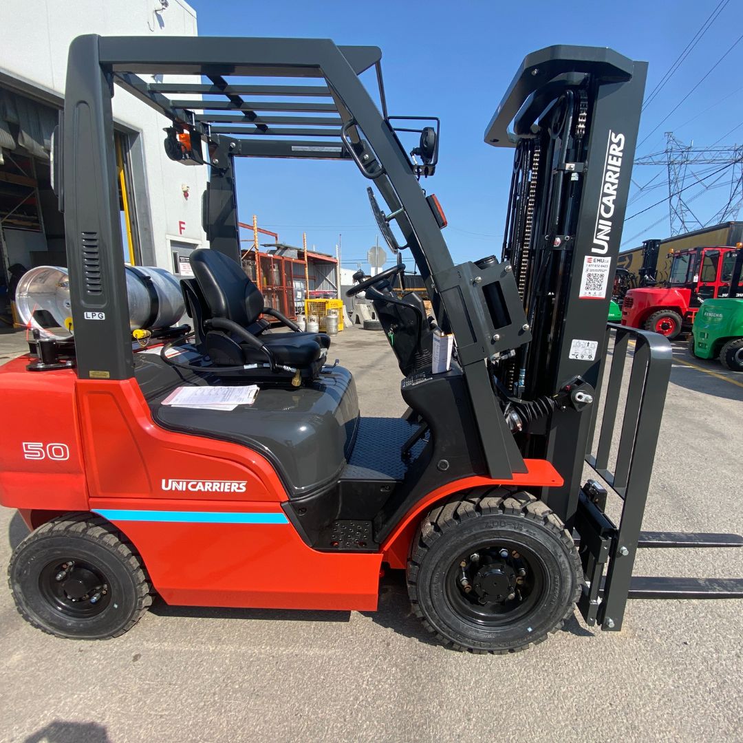 Chariot élévateur Unicarriers 5000lbs - PF50 (1)