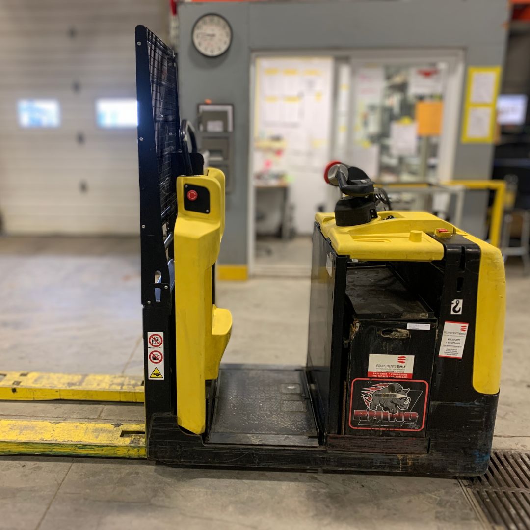 Transpalette à opérateur porté - 5500 lb - L02.5