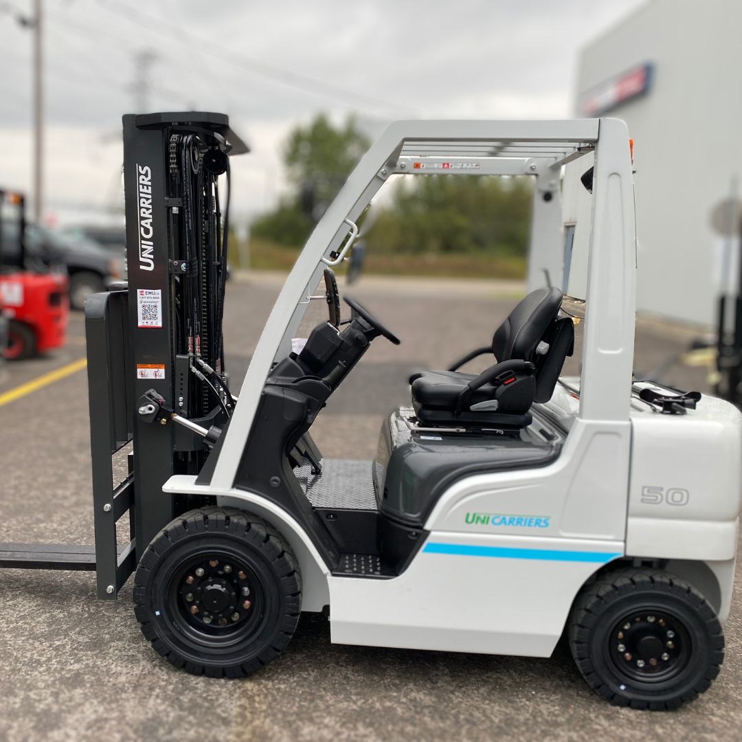 Chariot élévateur Unicarriers 5000lbs - PF50 (1)