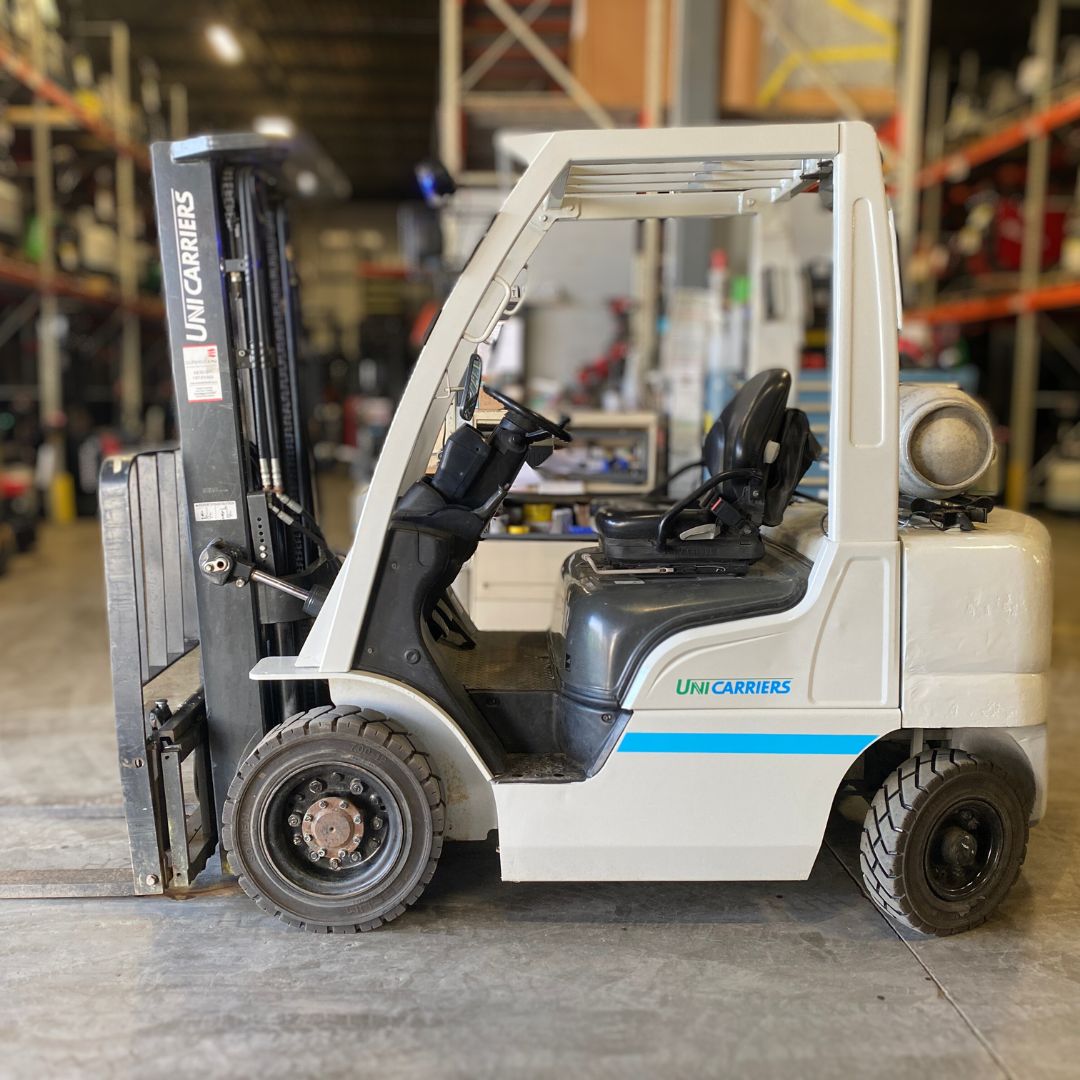 Chariot élévateur Unicarriers 5000lbs - PF50 (1)