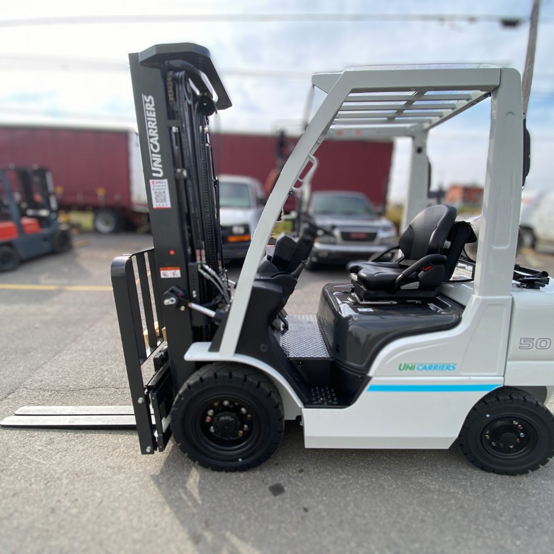 Chariot élévateur Unicarriers 5000lbs - PF50 (1)