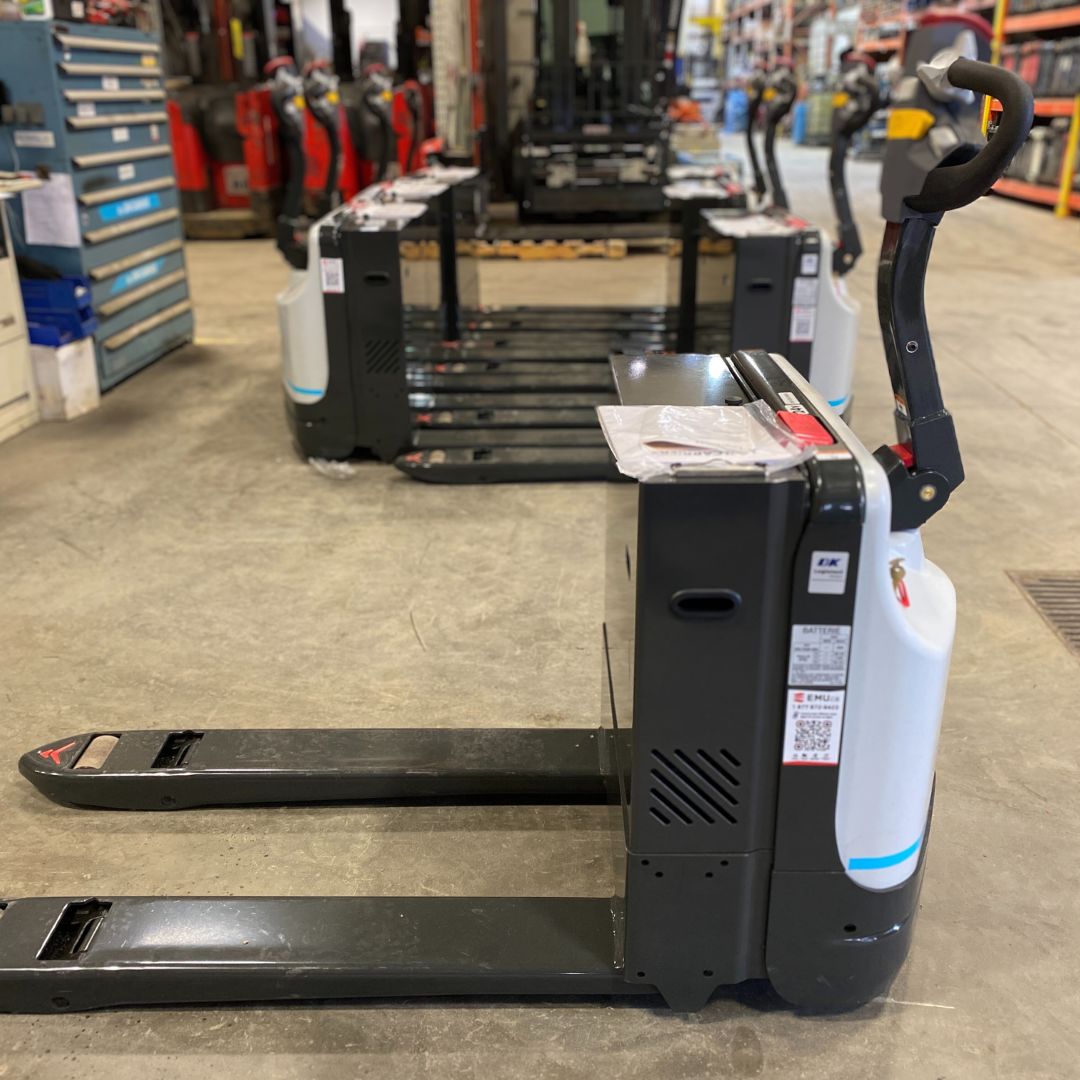Transpalette à opérateur accompagnant - 4500 lb - WLX45S