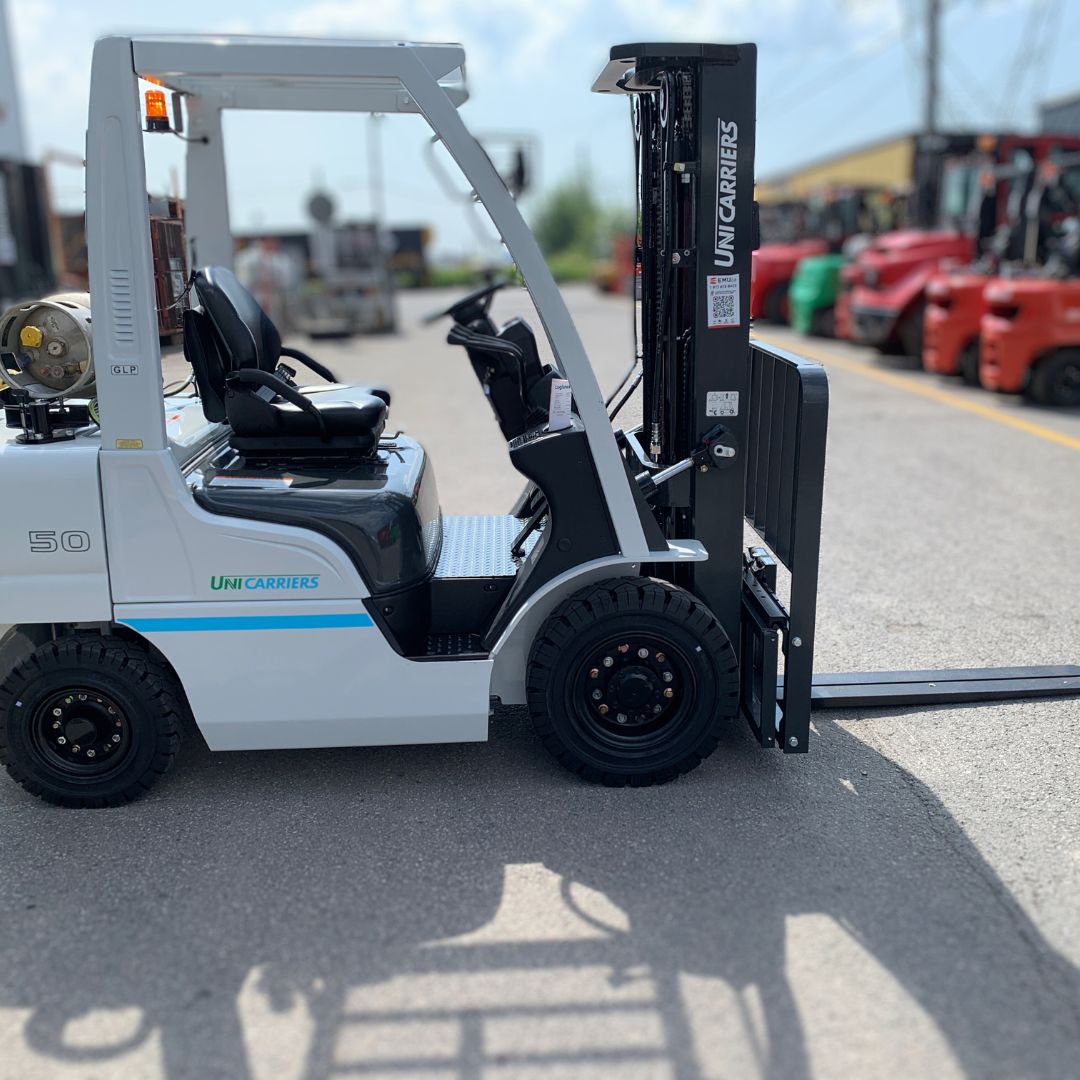 Chariot élévateur Unicarriers 5000lbs - PF50 (2)