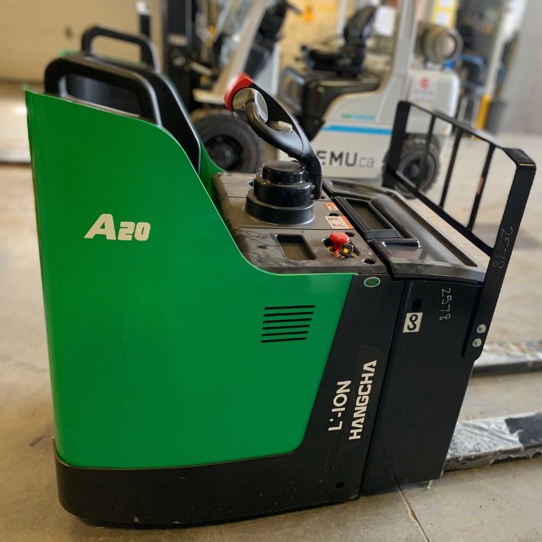 Operator-operated pallet truck - 4500 lb - CBD20